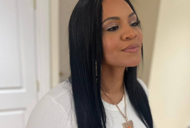 Ariel Houston returned to the music scene after a hiatus with “Breaking My Heart,” bearing the vulnerable side of her life, relationships, and marriage. Having navigated contrasting worlds in Kentucky and NYC, her music embodies a rich tapestry of experiences and cultural influences.