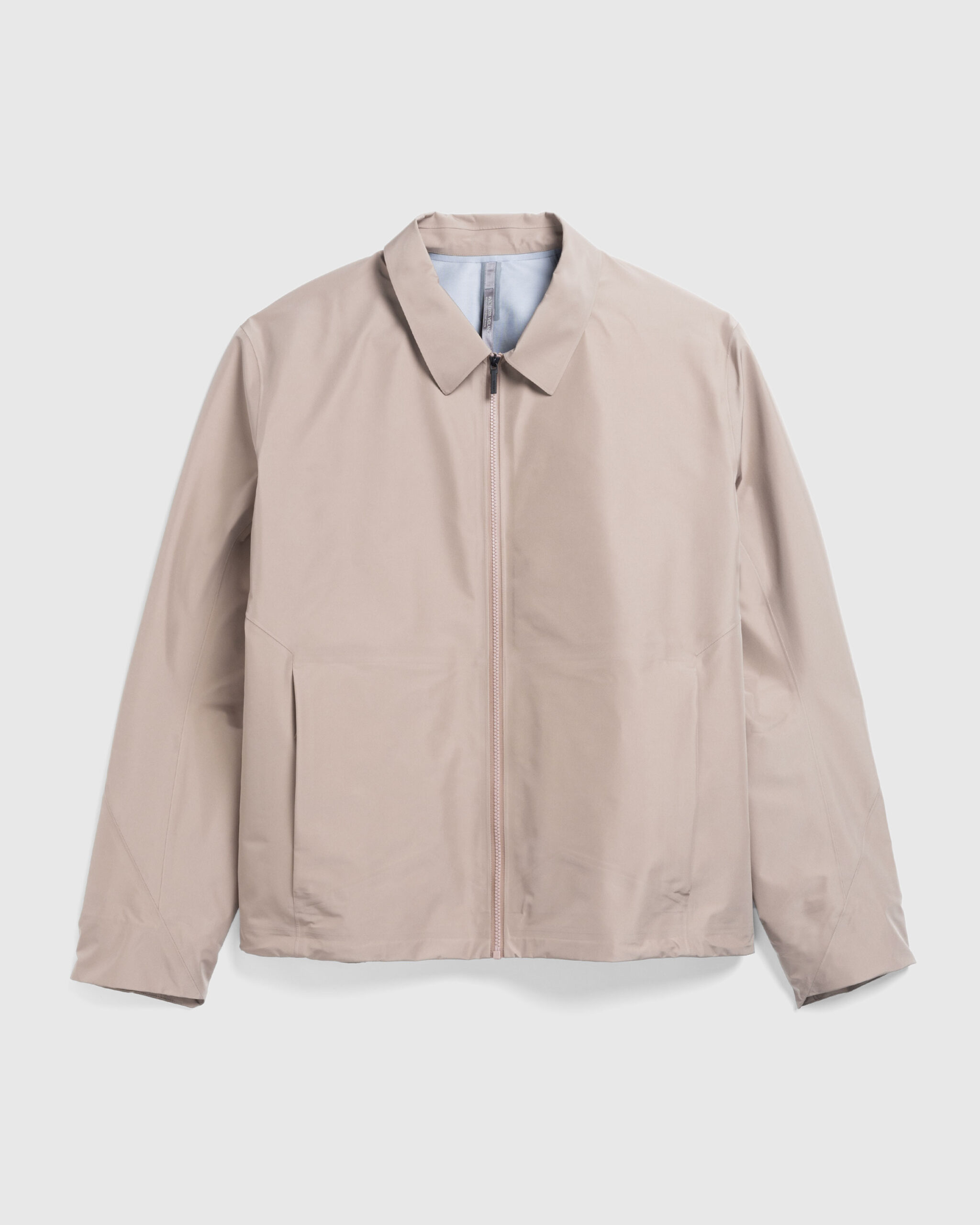 Arc’teryx Veilance – Centroid Jacket Soil - Jackets - Beige - Image 1