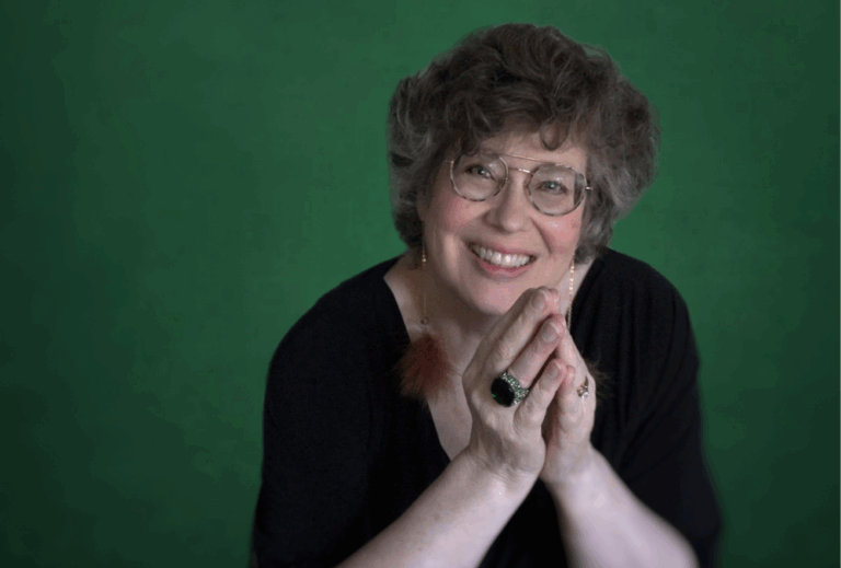 Peg Luke “Smiling Through The Pain” Is a Quiet, Unflinching Prayer