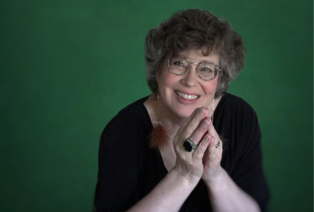 Peg Luke “Smiling Through The Pain” Is a Quiet, Unflinching Prayer